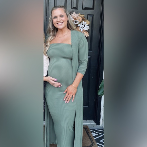 Pink Blush Maternity Baby Shower dress and cardigan - Picture 3 of 5